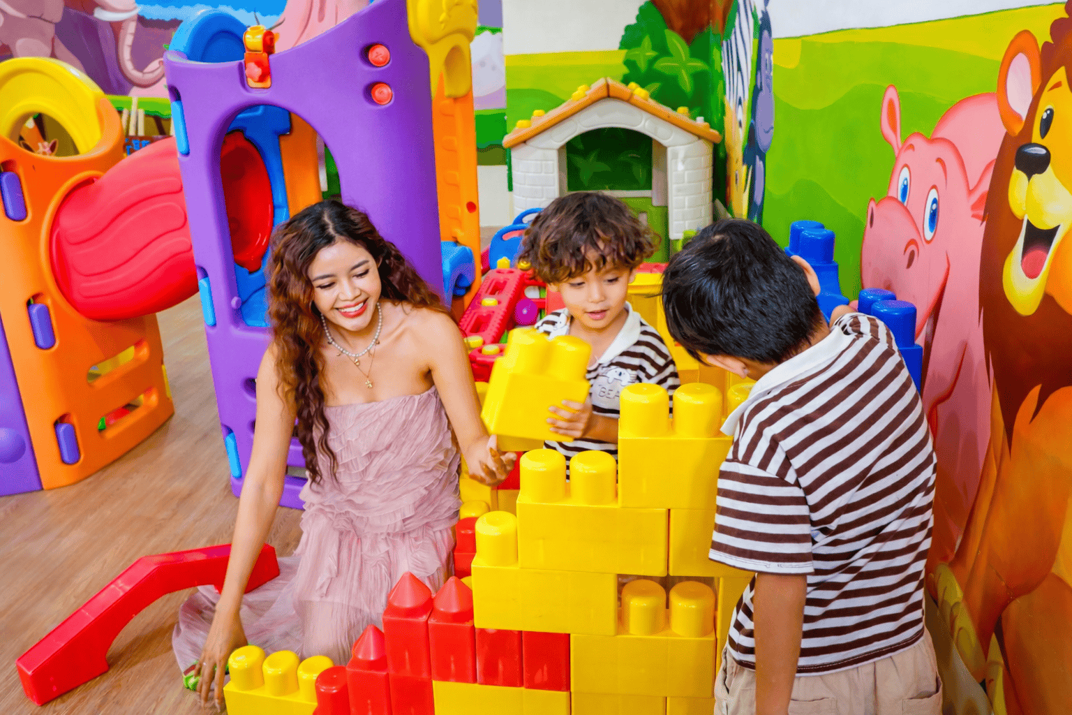 Câu lạc bộ trẻ em